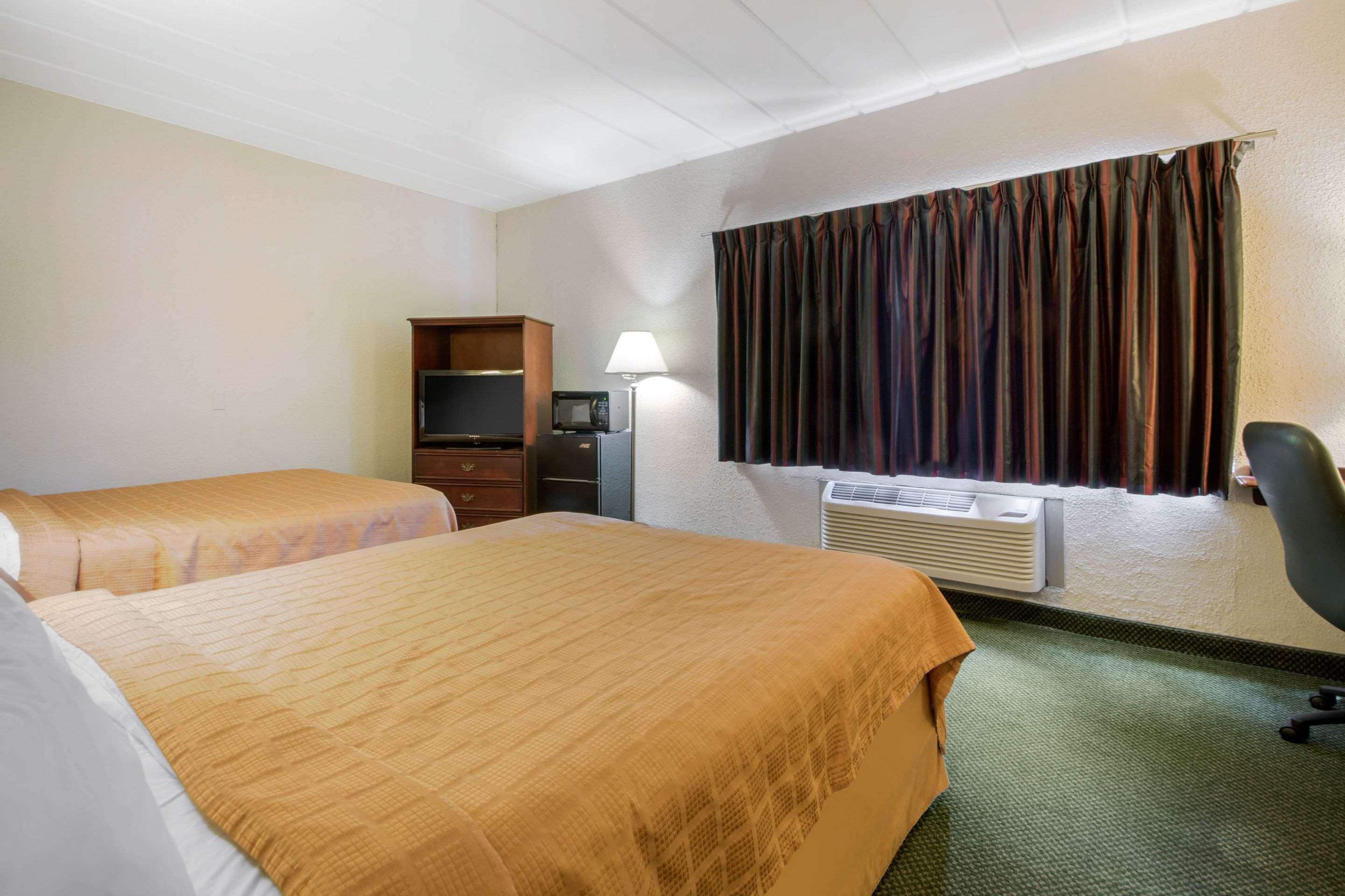Econo Lodge Висконсин Рапидс Экстерьер фото