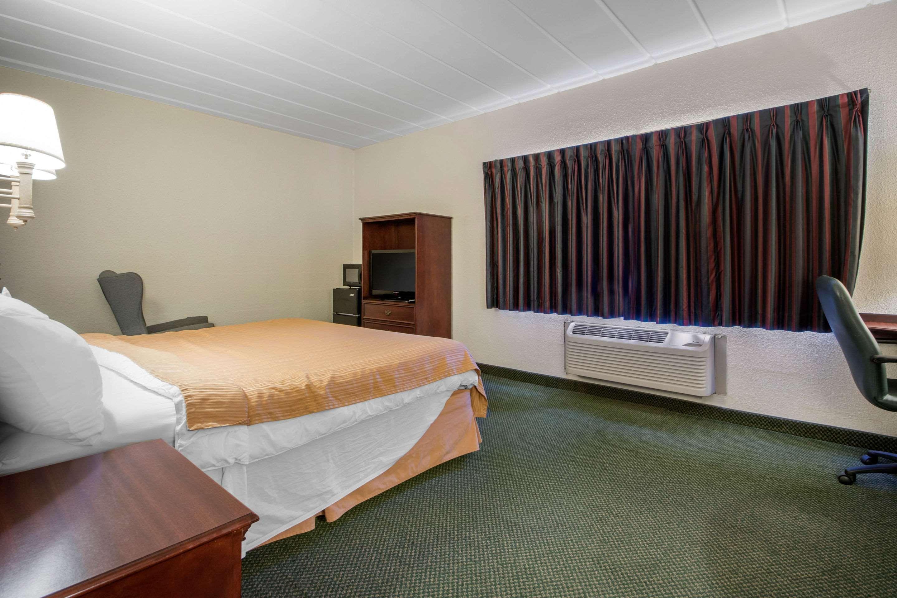 Econo Lodge Висконсин Рапидс Экстерьер фото