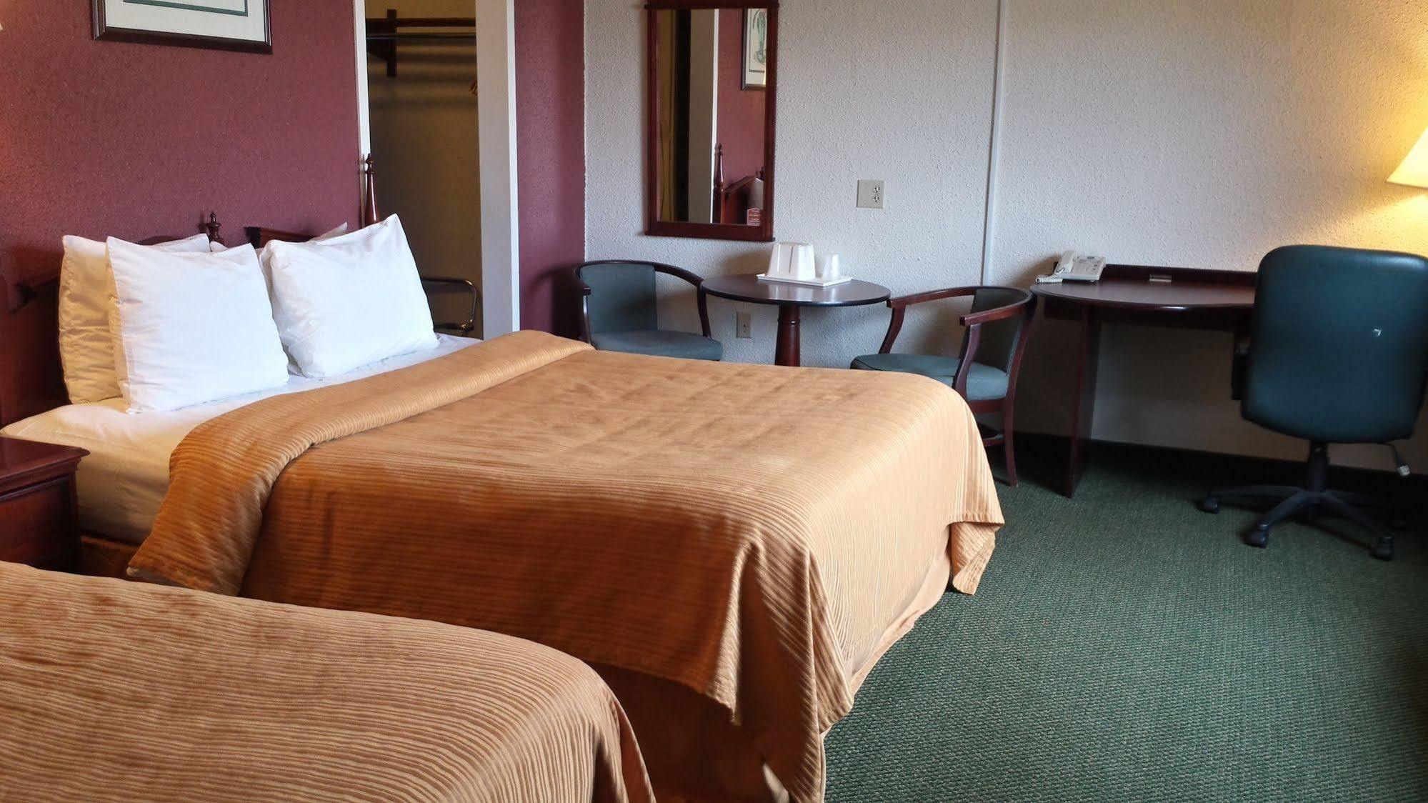 Econo Lodge Висконсин Рапидс Экстерьер фото